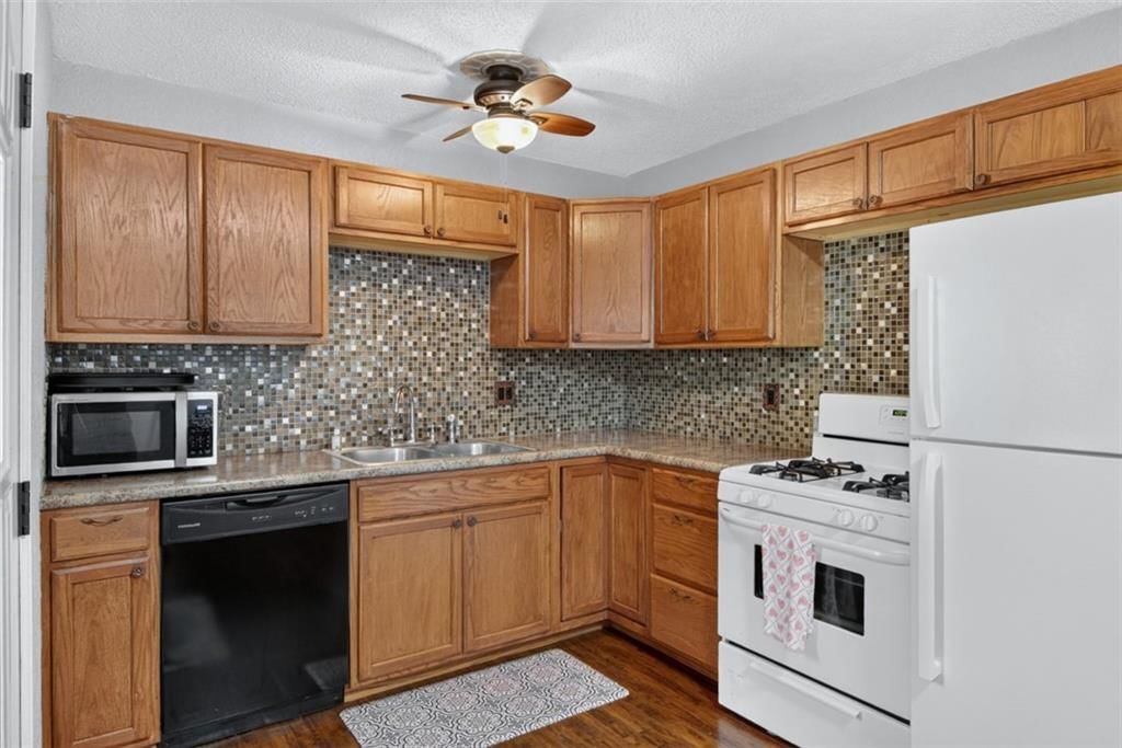 601 SE 23rd Street — photo 11