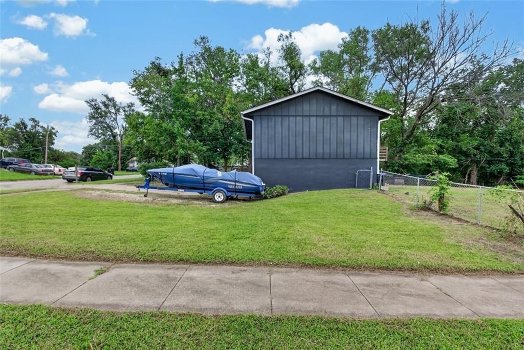 601 SE 23rd Street — photo 32