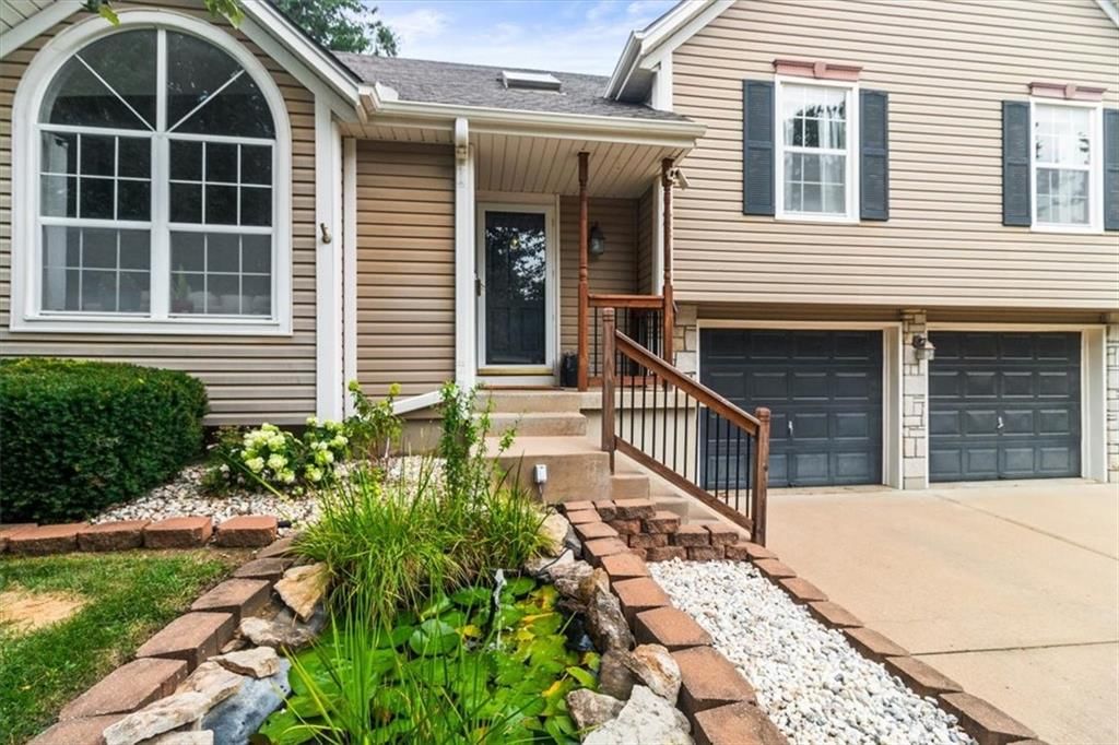 427 SE Franklin Court — photo 2