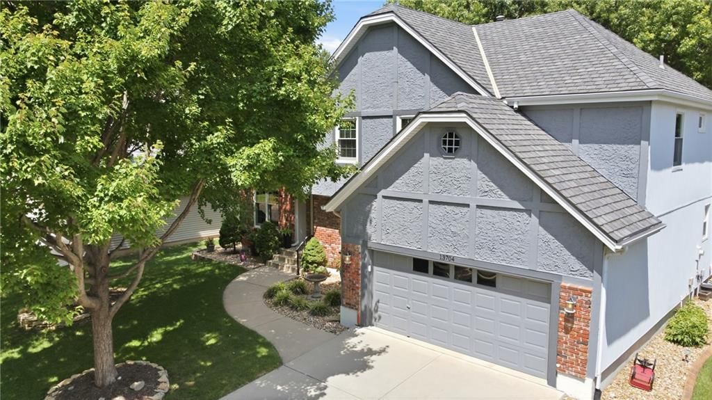 13704 W 75th Terrace — photo 3