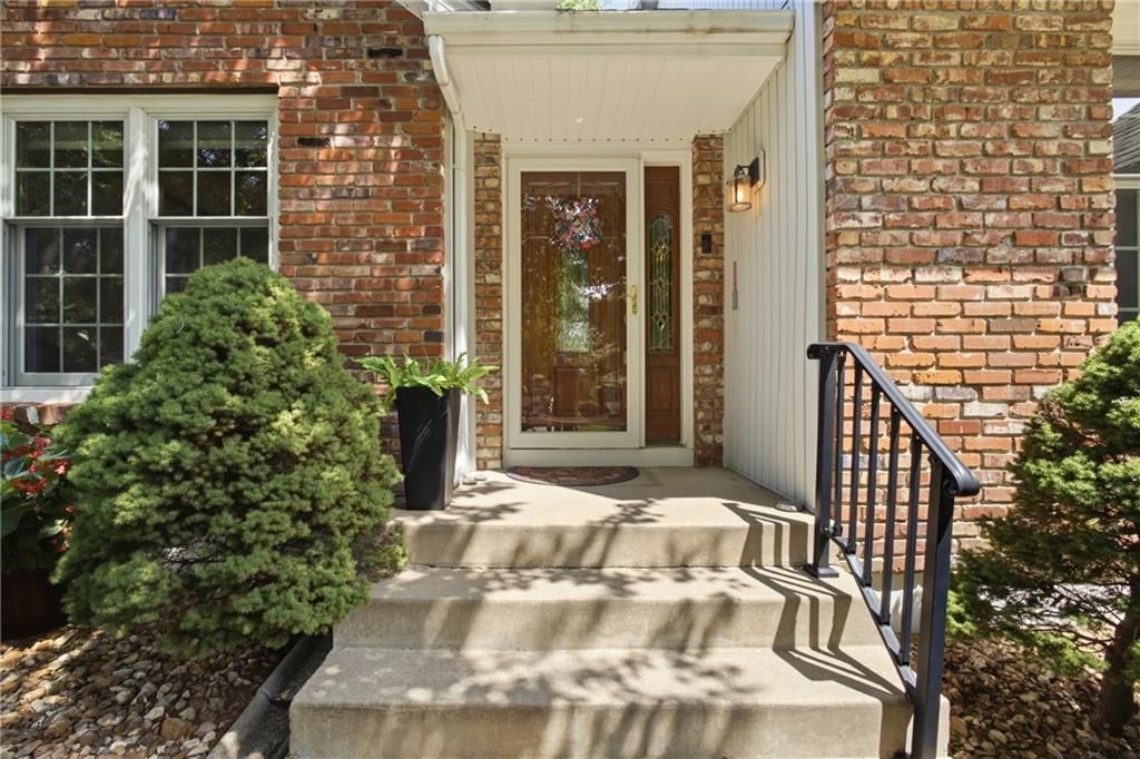 13704 W 75th Terrace — photo 4