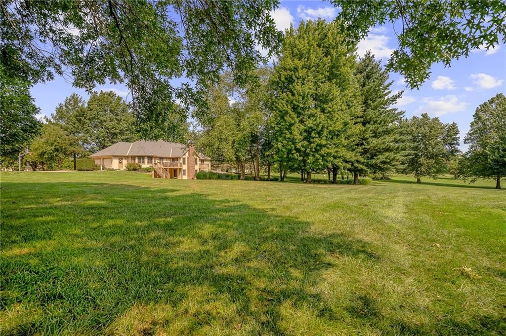18275 Canterbury Road — photo 3