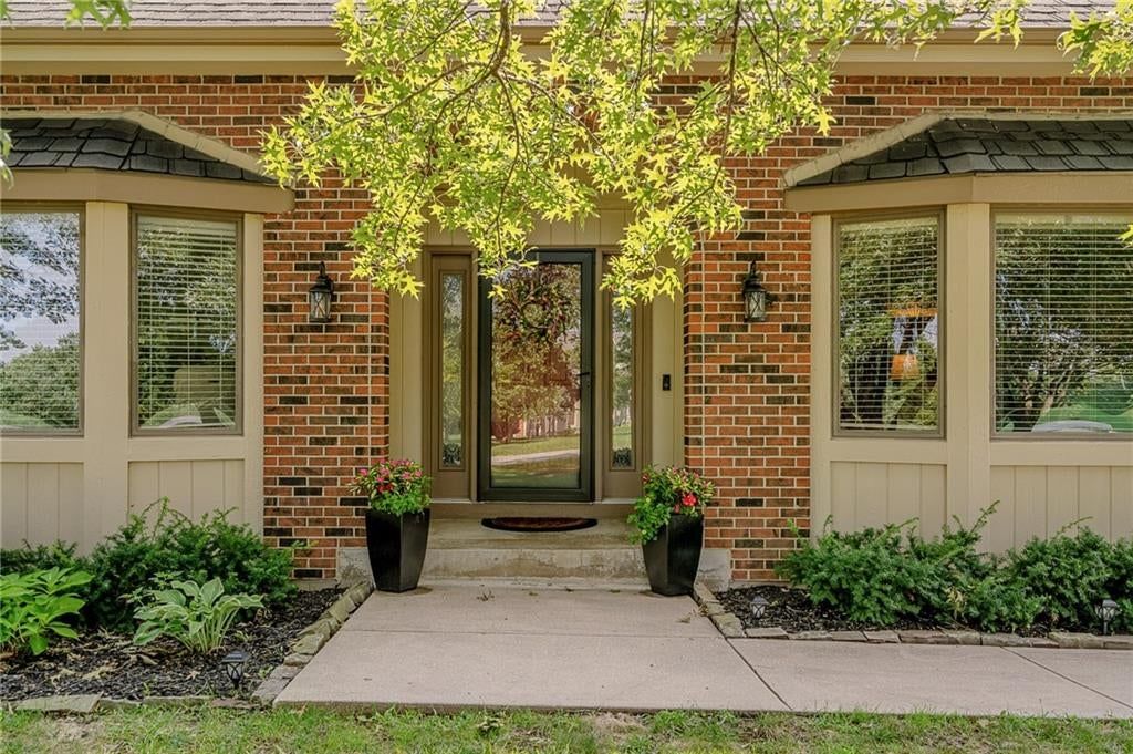 18275 Canterbury Road — photo 19