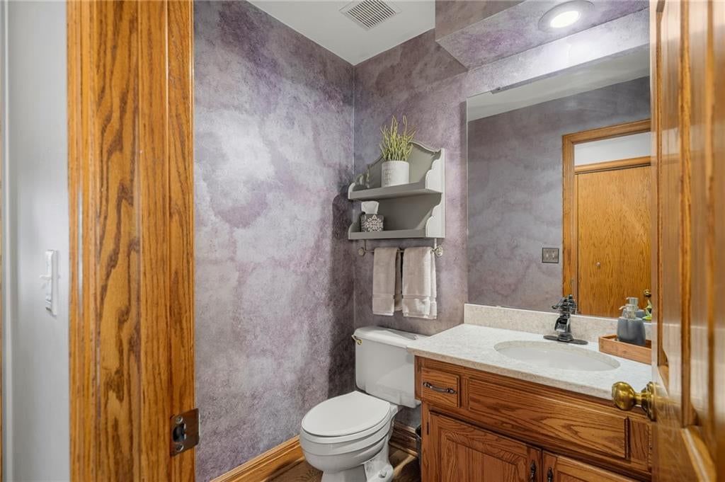 18275 Canterbury Road — photo 31