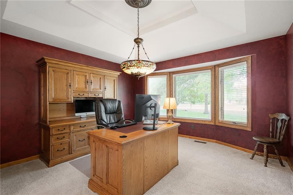 18275 Canterbury Road — photo 33