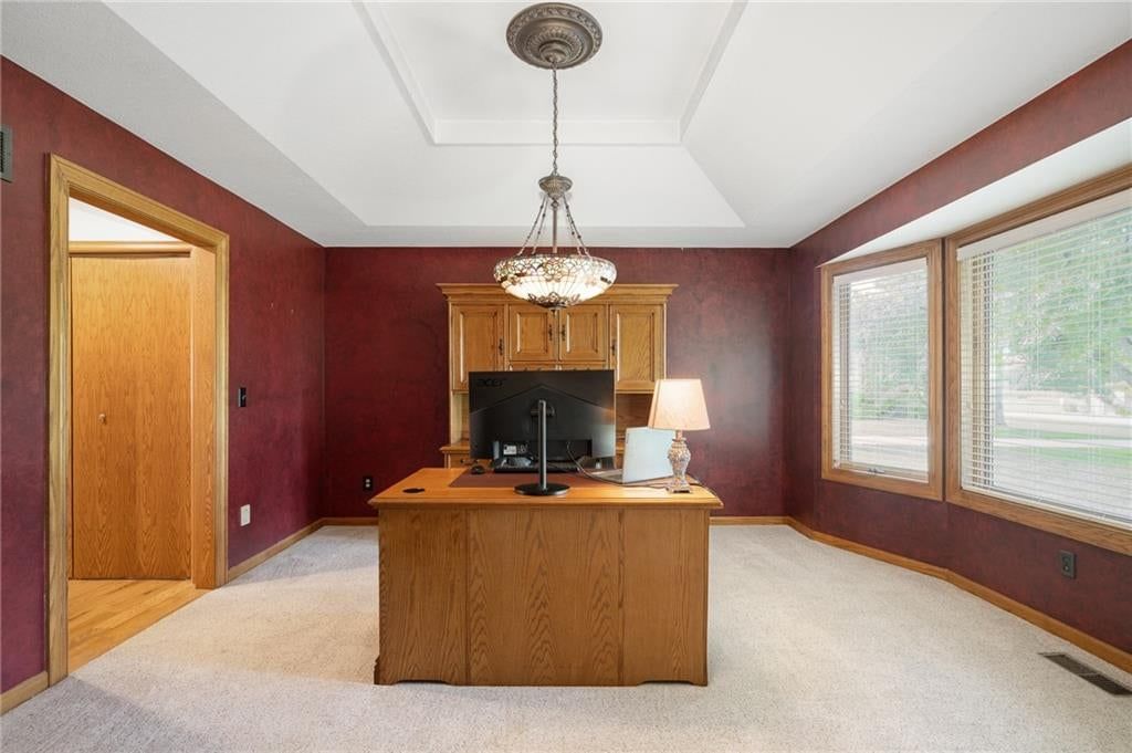 18275 Canterbury Road — photo 34