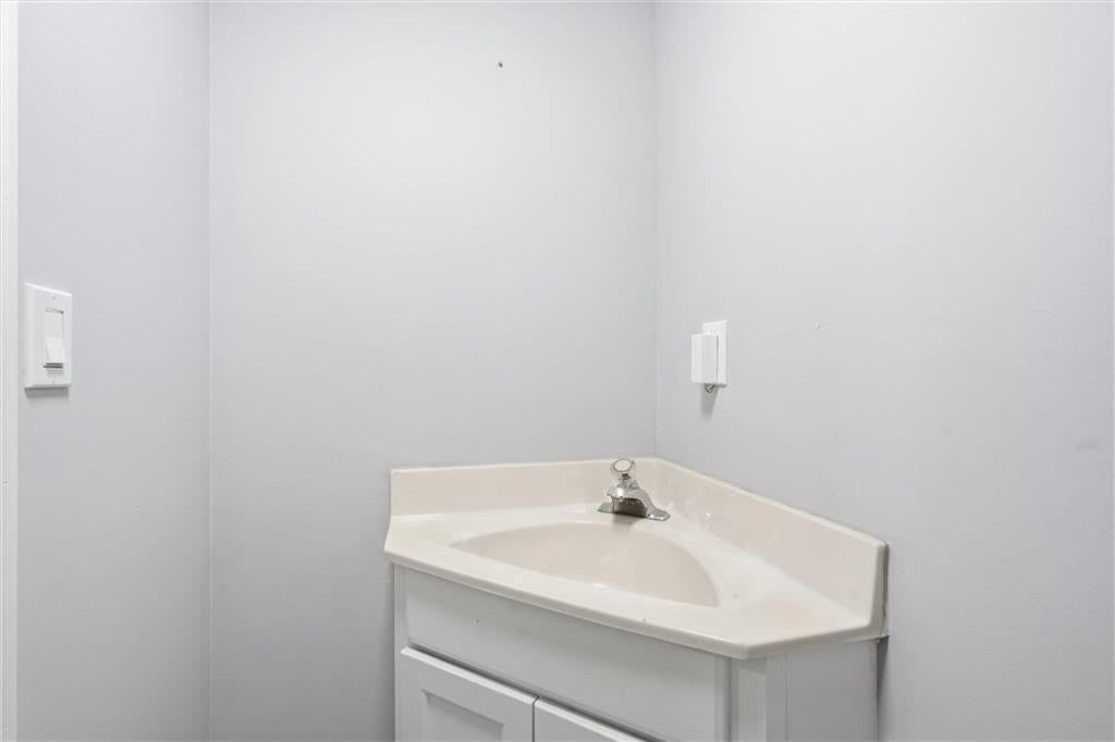 12300 E 59th Street — photo 29