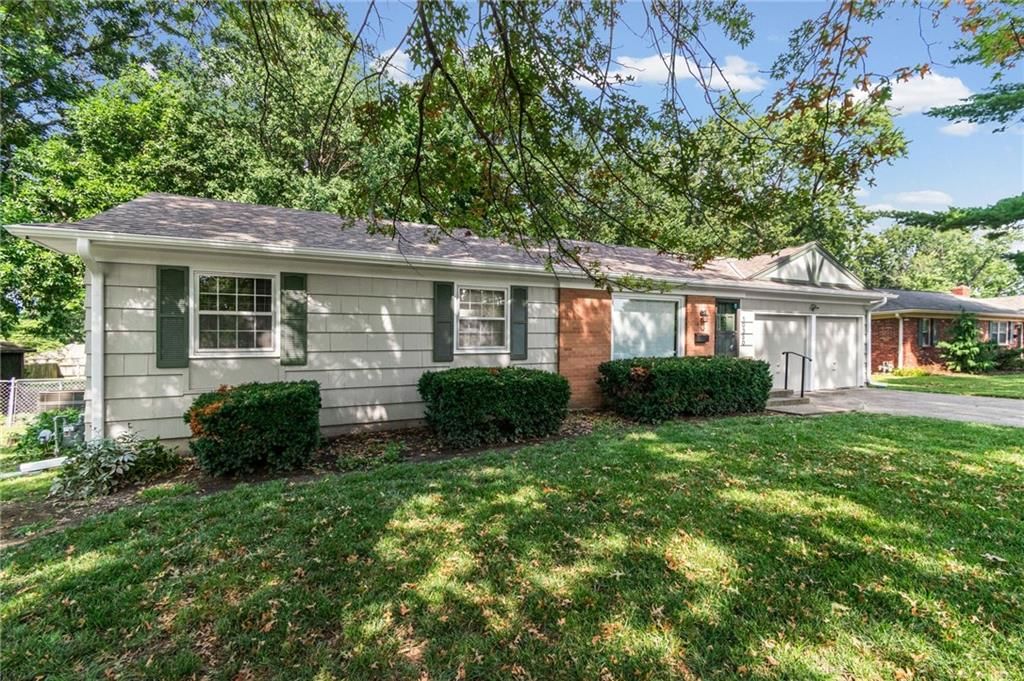 10330 Dearborn Drive — photo 2