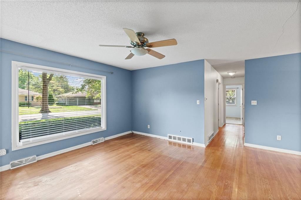 10330 Dearborn Drive — photo 6