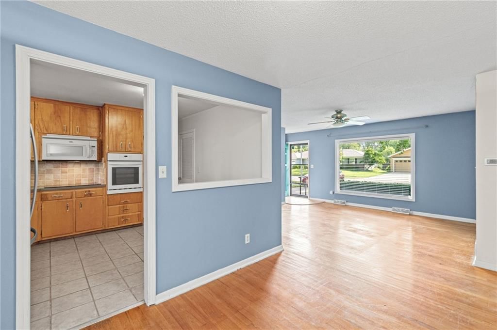 10330 Dearborn Drive — photo 9