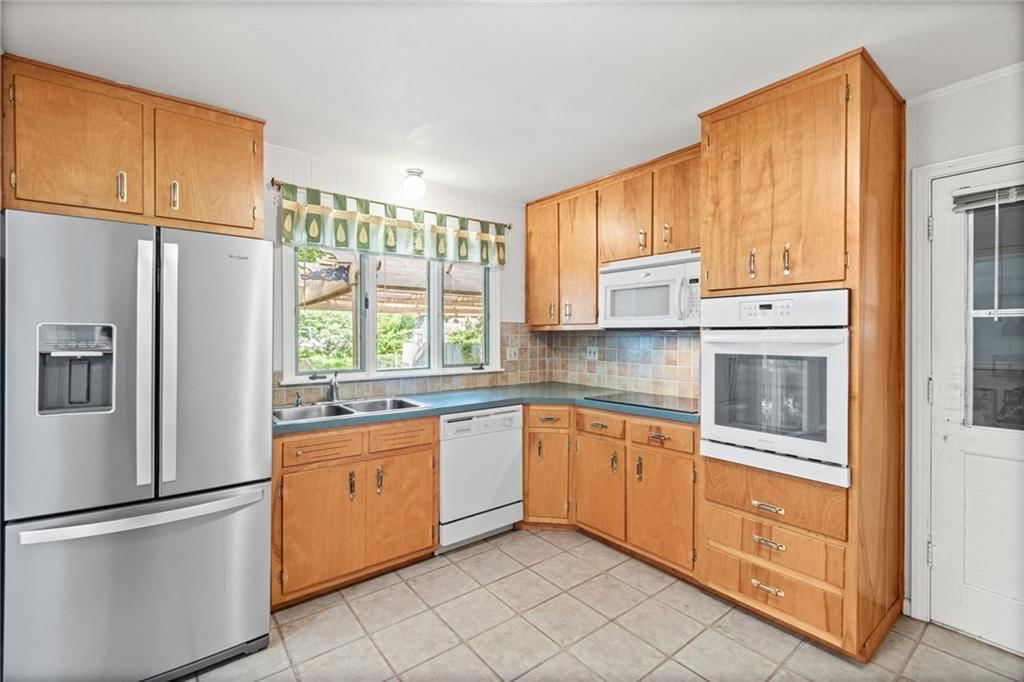 10330 Dearborn Drive — photo 11