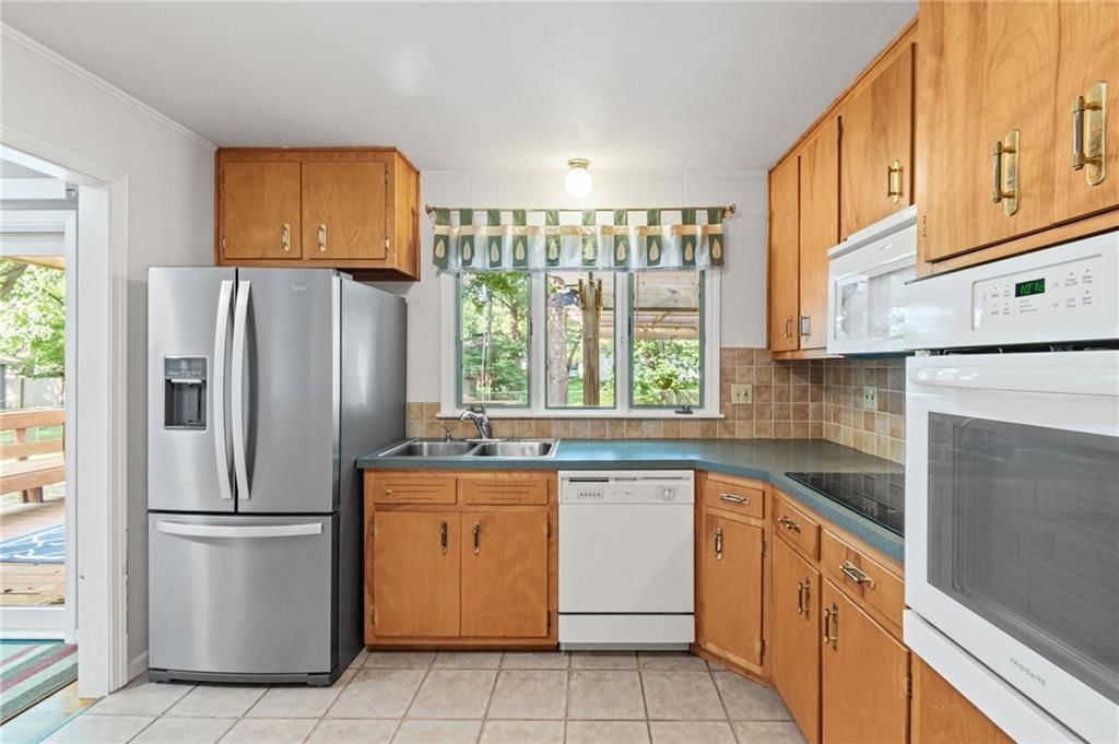 10330 Dearborn Drive — photo 12