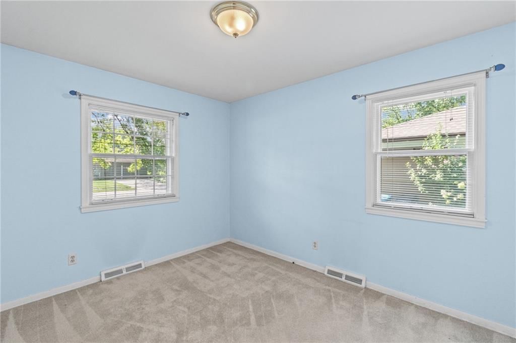 10330 Dearborn Drive — photo 17