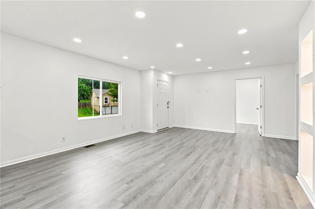 7331 N Crystal Avenue — photo 8