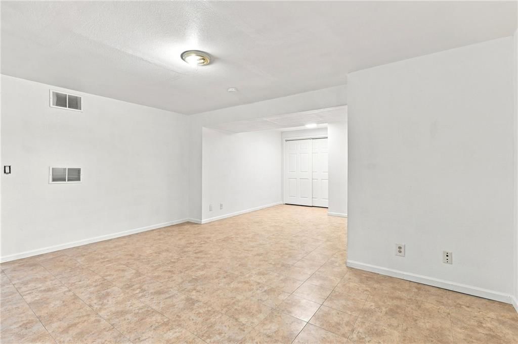7331 N Crystal Avenue — photo 20
