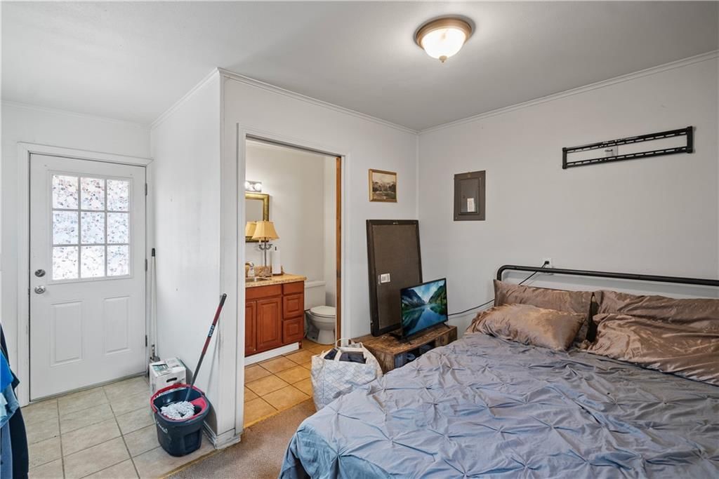 1323 W 3rd Street — photo 44