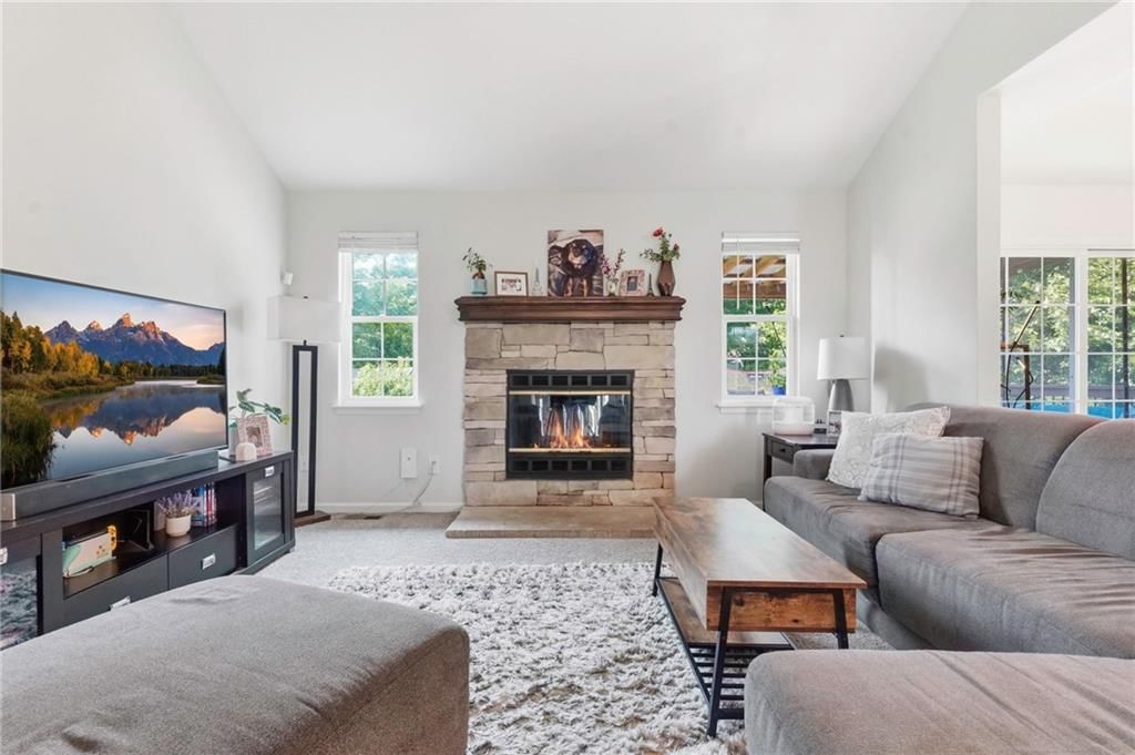 212 Dawn Avenue — photo 3
