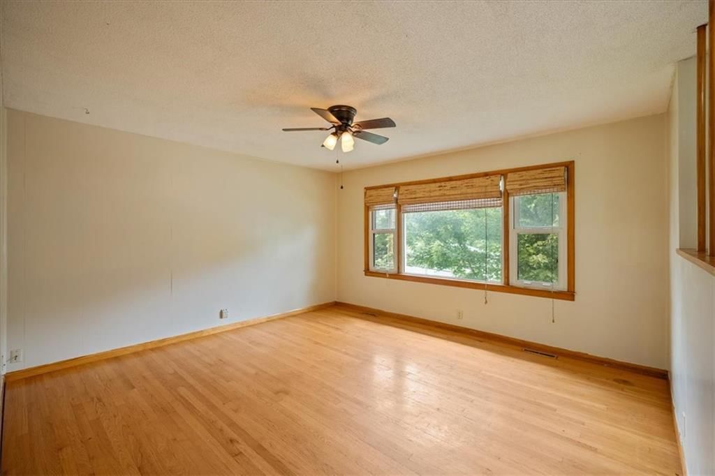 127 Collette Street — photo 8