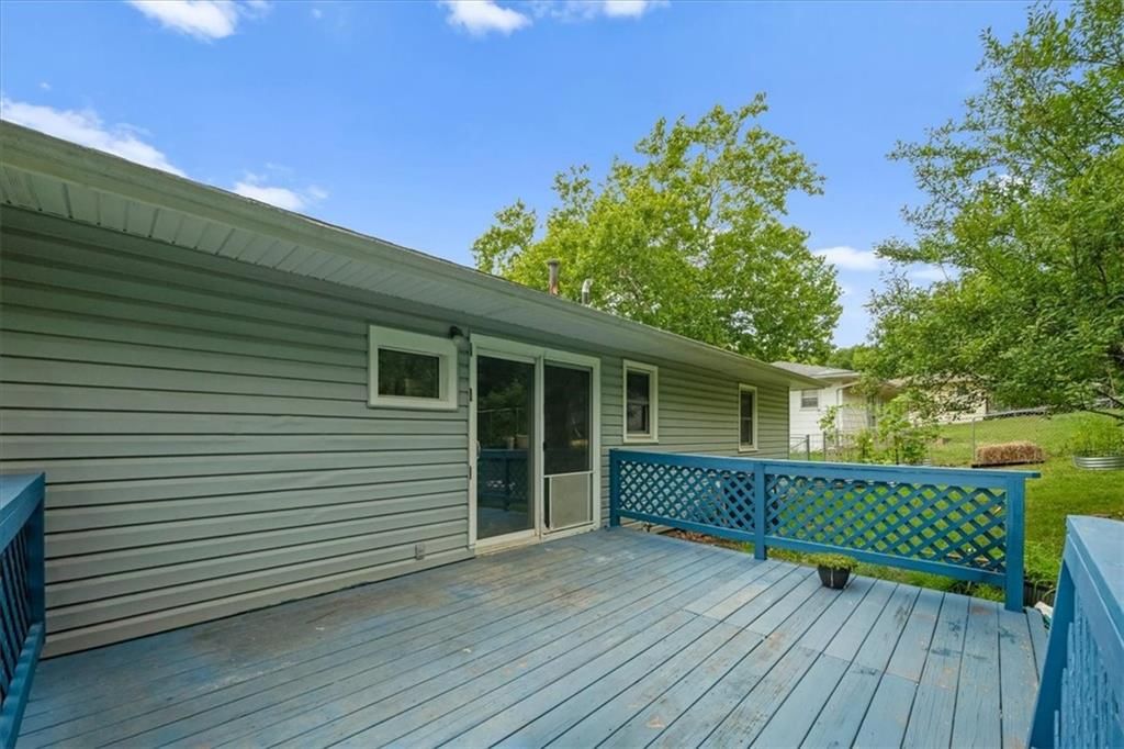 127 Collette Street — photo 22