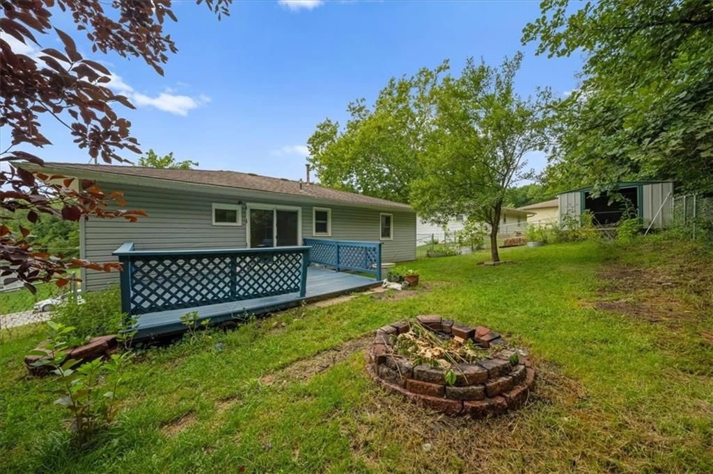 127 Collette Street — photo 24