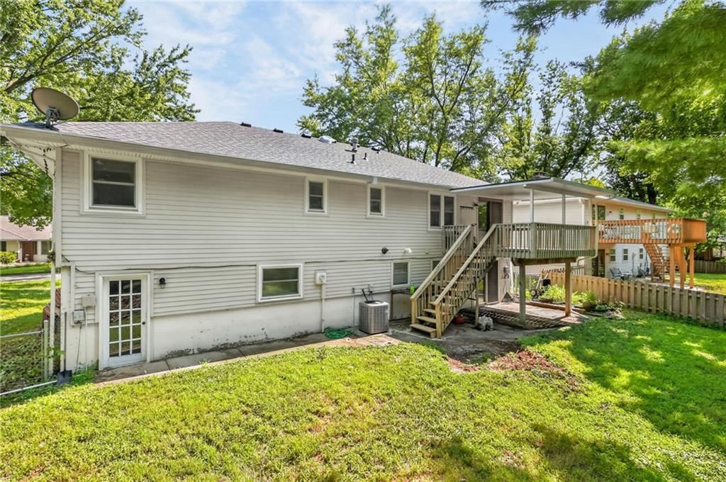 5524 NW Raintree Drive — photo 5