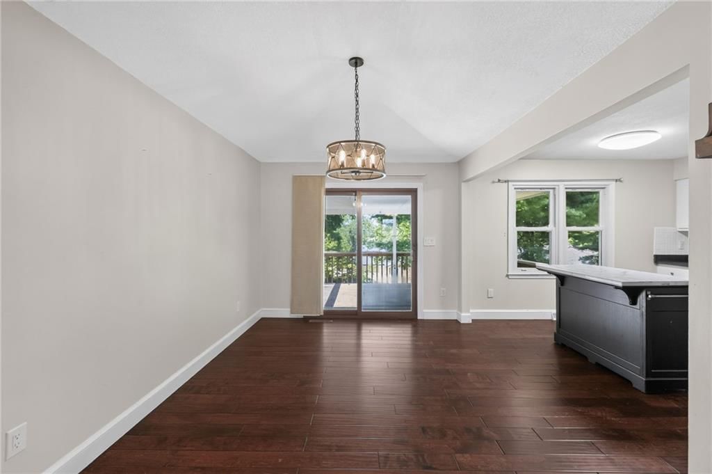5524 NW Raintree Drive — photo 11