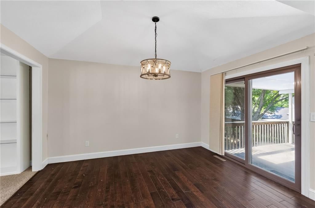 5524 NW Raintree Drive — photo 12