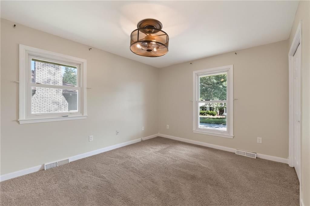 5524 NW Raintree Drive — photo 23
