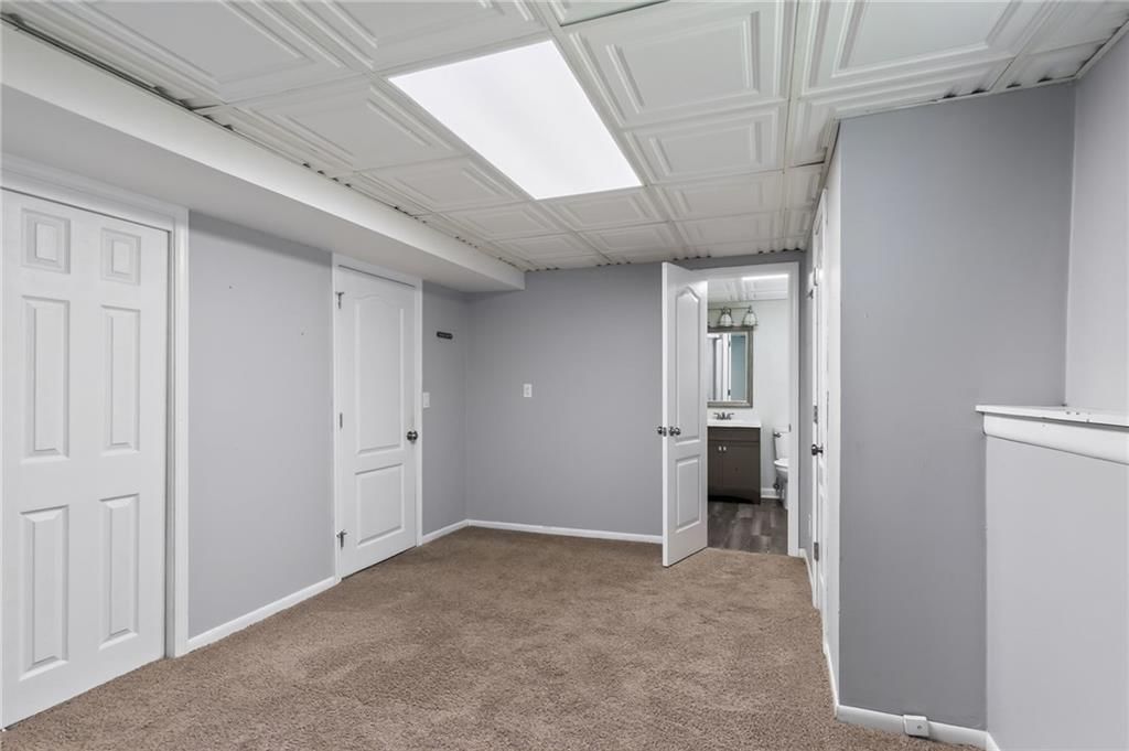 5524 NW Raintree Drive — photo 35