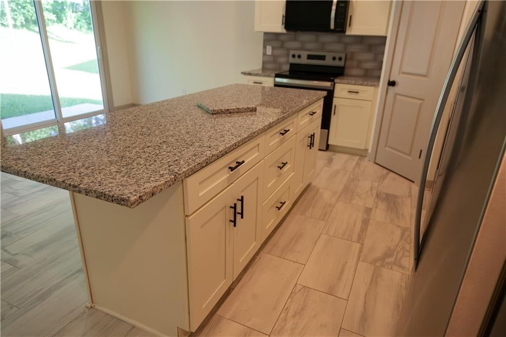 1336 S Pope Avenue — photo 16