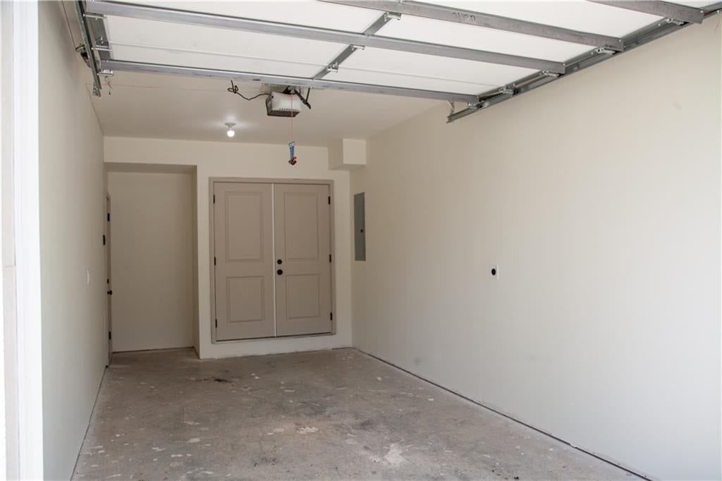 1336 S Pope Avenue — photo 58