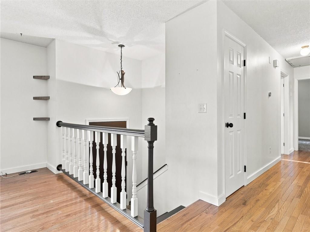 3704 N Woodland Avenue — photo 12