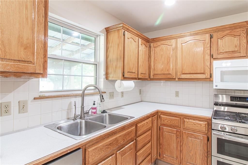 1333 NE Grand Avenue — photo 11