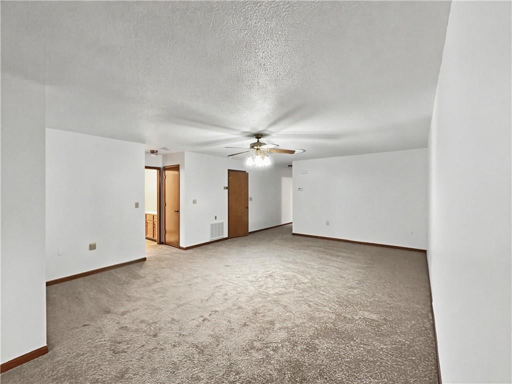 6124 Ash Court — photo 5
