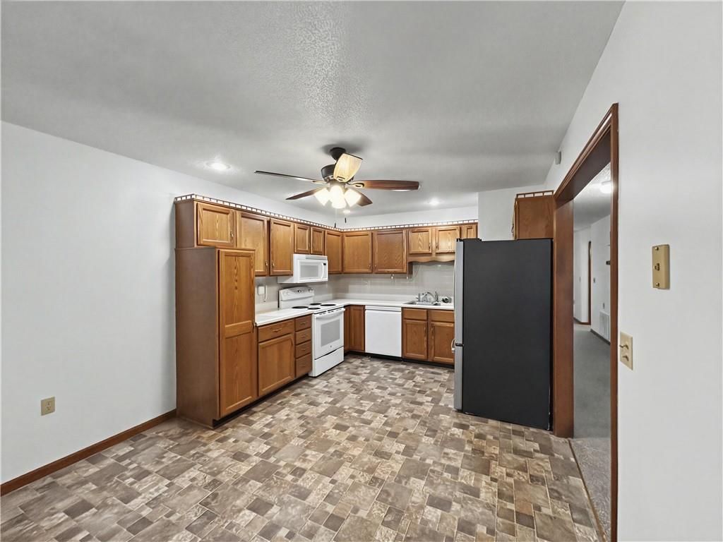 6124 Ash Court — photo 9