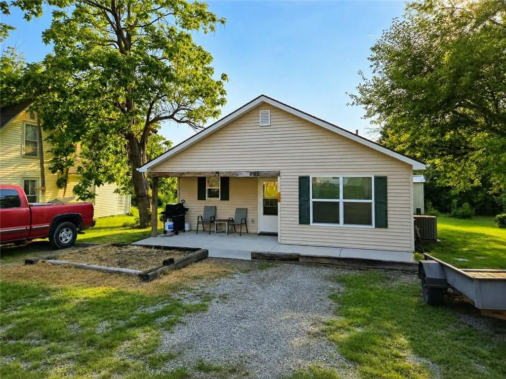 602 Richardson Street, Bolckow, MO