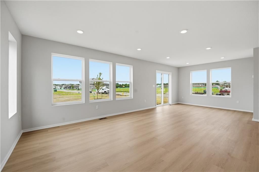 1328 SE Windbreak Drive — photo 12