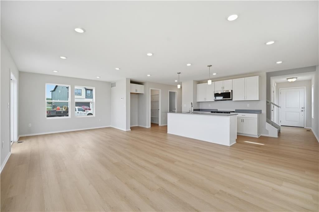 1328 SE Windbreak Drive — photo 13