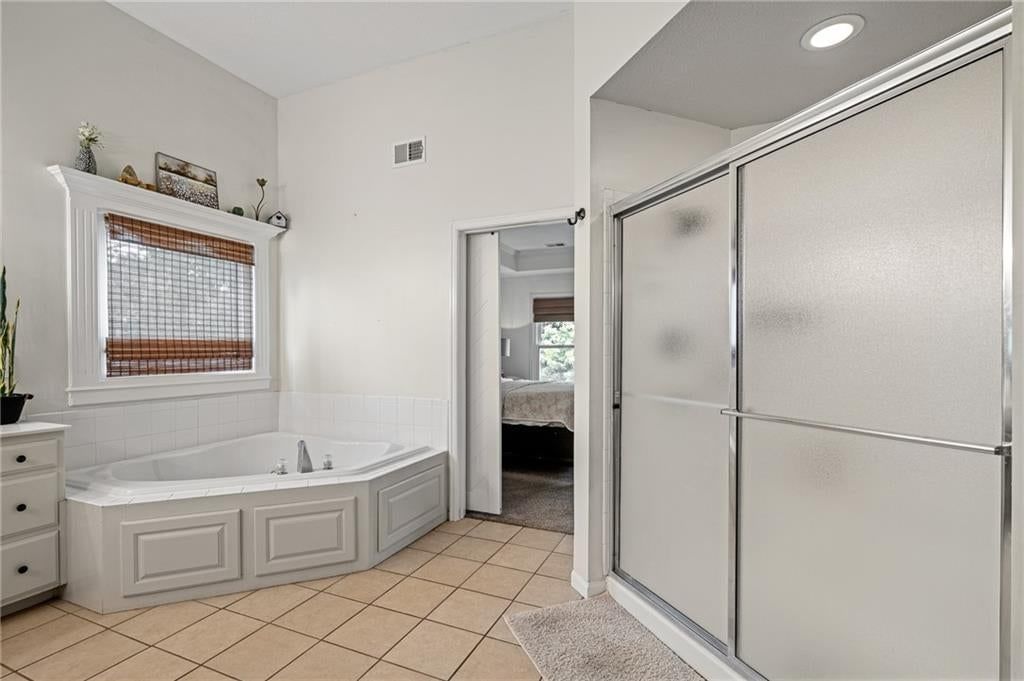 16102 Overbrook Lane — photo 35