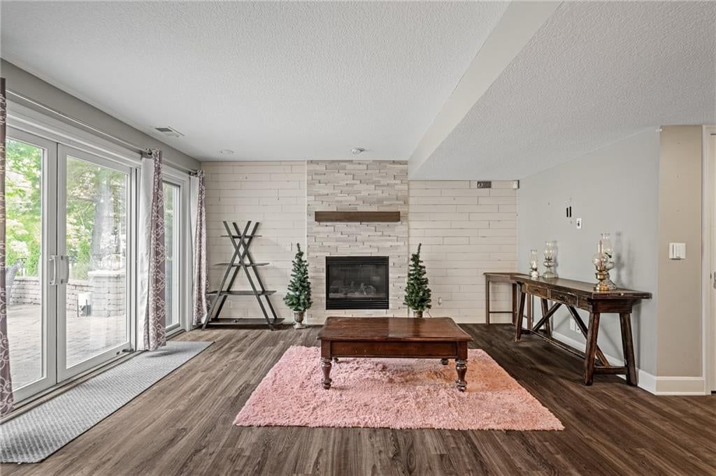 16102 Overbrook Lane — photo 45