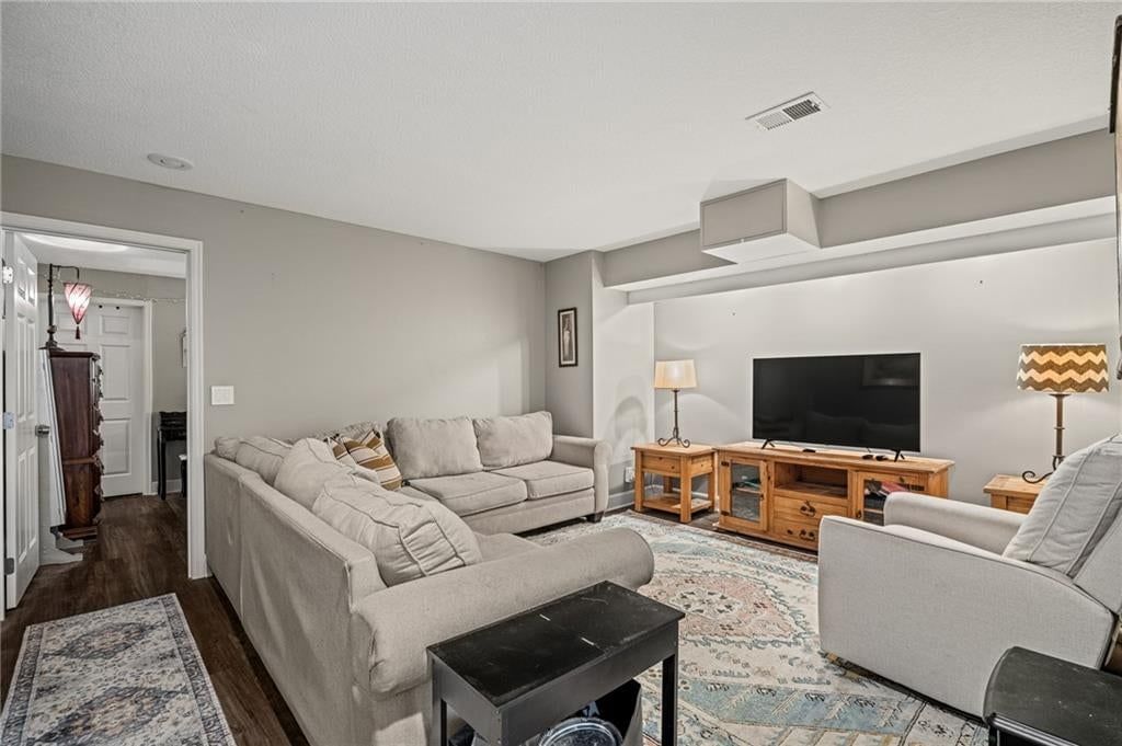 16102 Overbrook Lane — photo 49