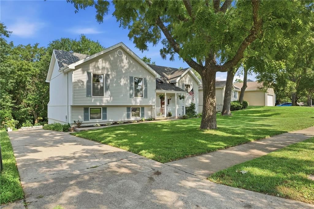 2048 NE Concord Street — photo 3