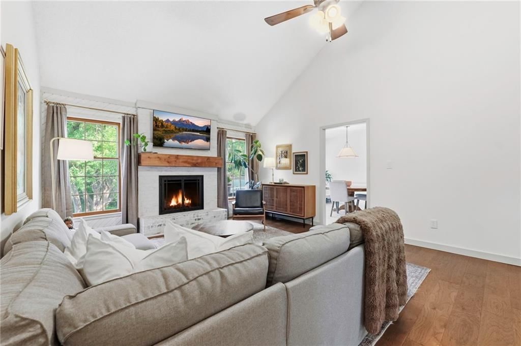 2048 NE Concord Street — photo 7