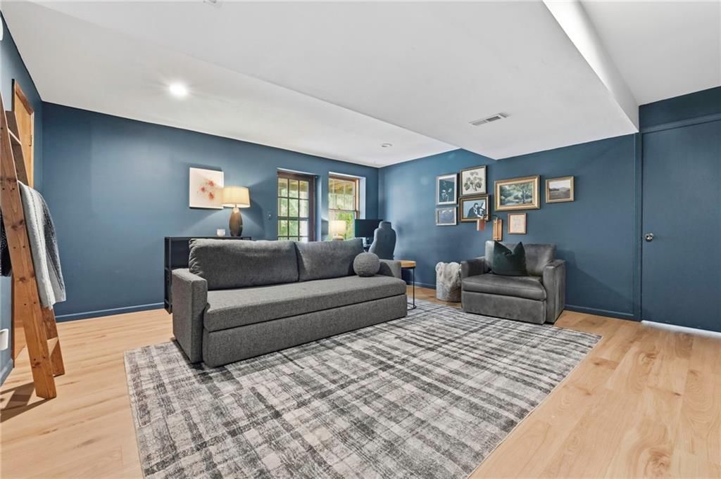 2048 NE Concord Street — photo 21