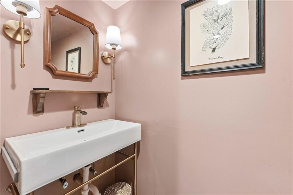 2048 NE Concord Street — photo 23