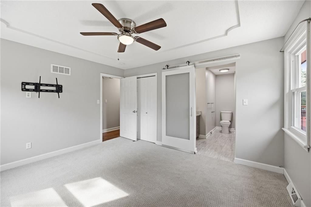 318 NE Colonial Court — photo 19