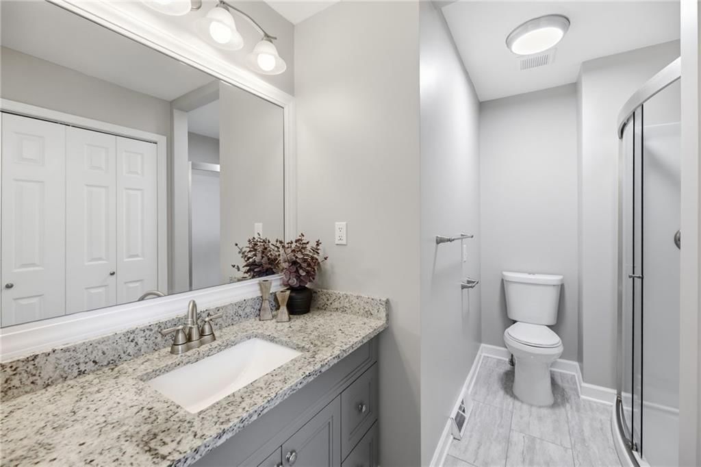 318 NE Colonial Court — photo 20