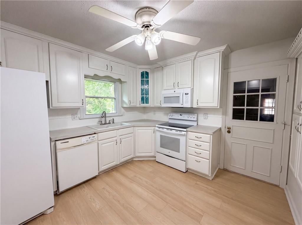 10405 E 80th Street — photo 2