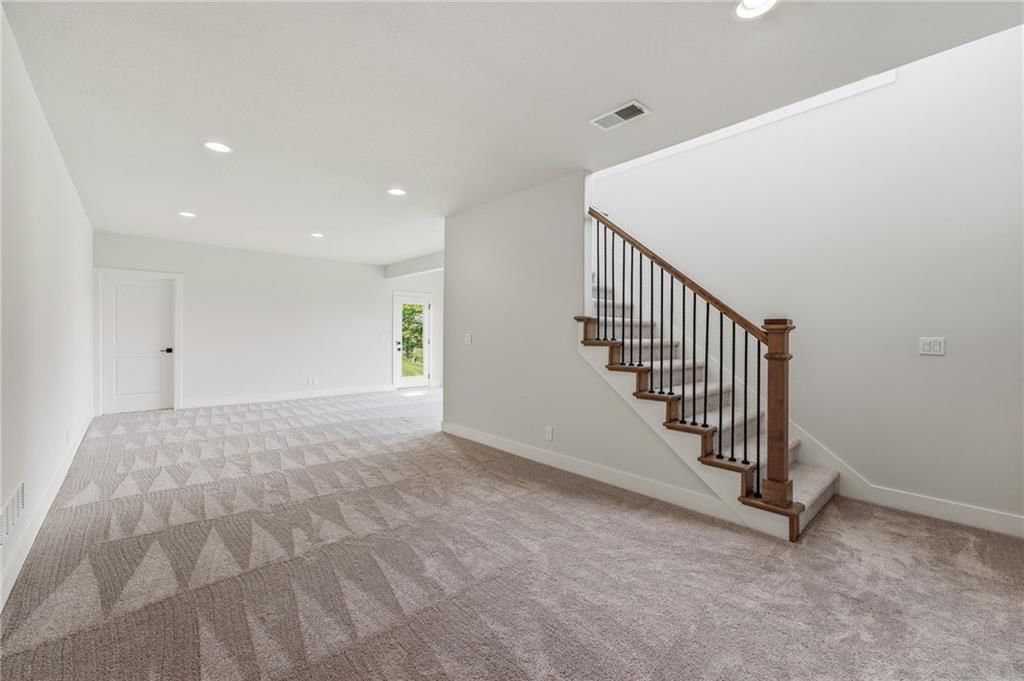 914 Churchill Circle — photo 26