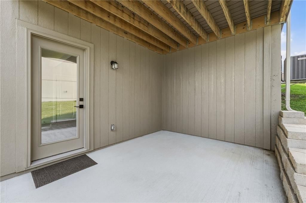 914 Churchill Circle — photo 34